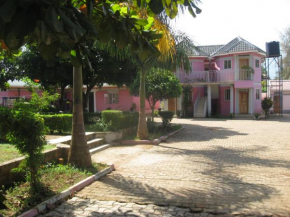 R&R Gardens Hotel